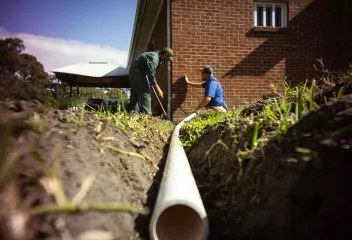 crawlspace_outside